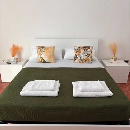 La Tela Di Elena Hotel เนเปิลส์ ภายนอก รูปภาพ