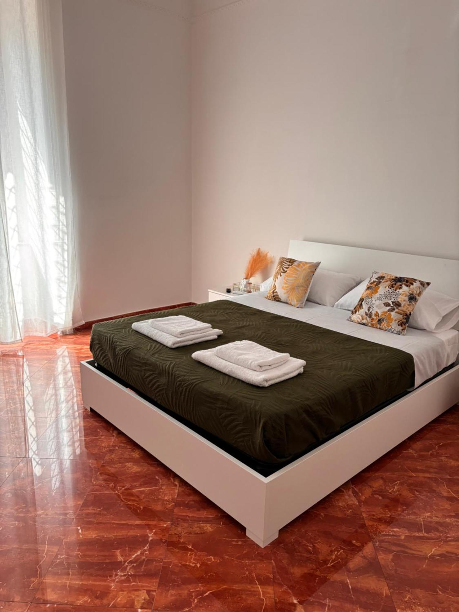 La Tela Di Elena Hotel เนเปิลส์ ภายนอก รูปภาพ