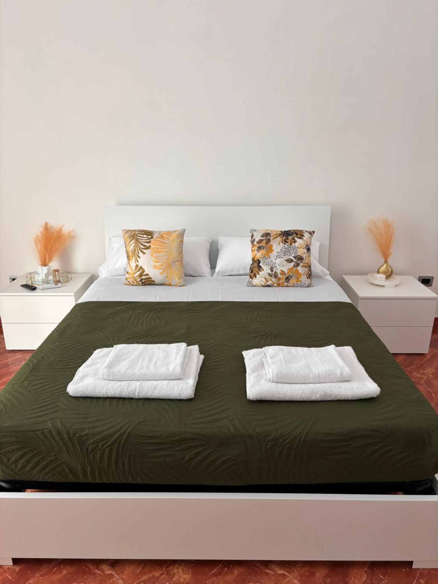 La Tela Di Elena Hotel เนเปิลส์ ภายนอก รูปภาพ