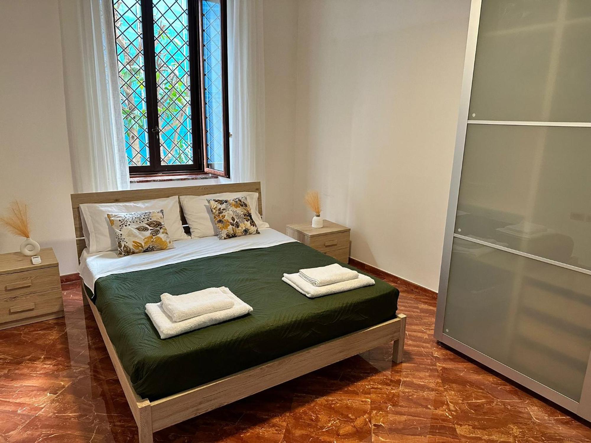 La Tela Di Elena Hotel เนเปิลส์ ภายนอก รูปภาพ